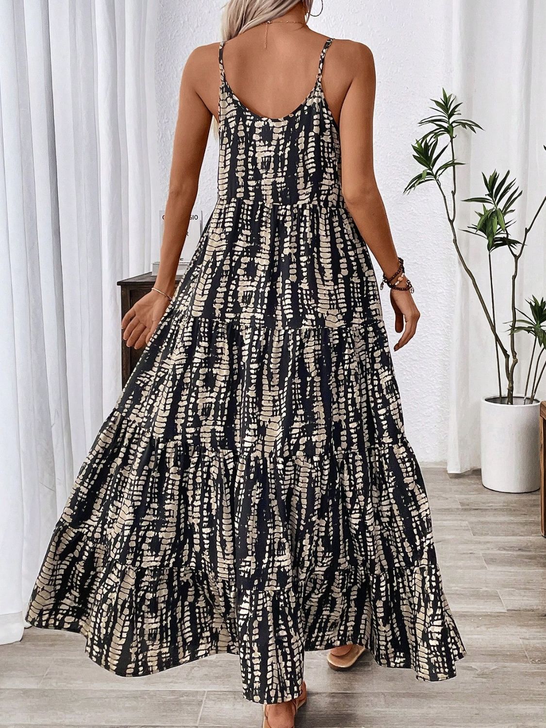 Printed Scoop Neck Maxi Cami Dress - Tote and Lounge